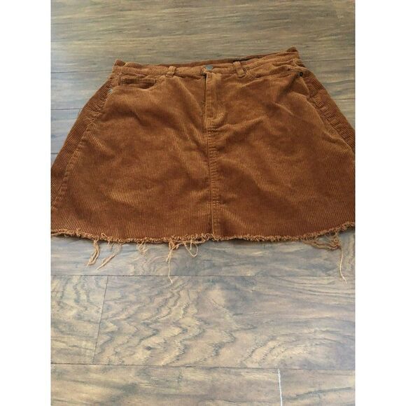 Blank NYC Dresses & Skirts - Blank NYC Atlas Skirt Women's Brown Corduroy A-Line mini Skirt Size 31